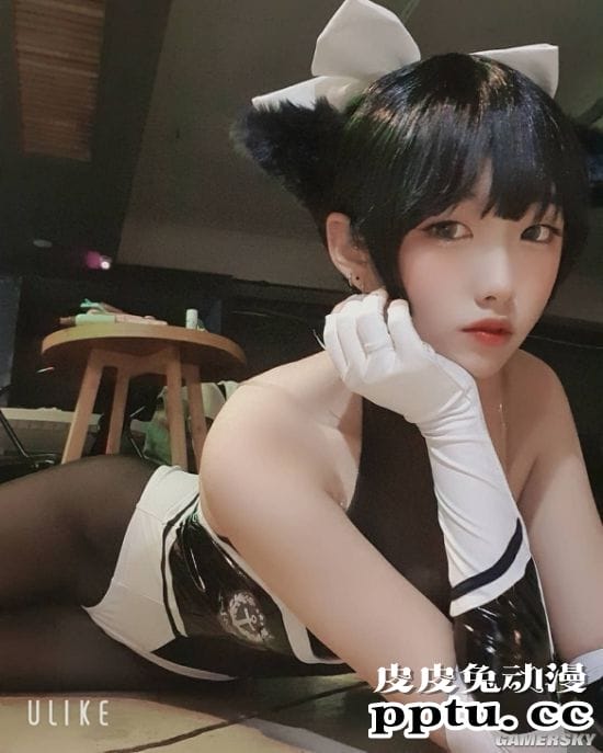 楚楚可怜的柔弱感 眼神迷离的韩国大尺度正妹SONSON