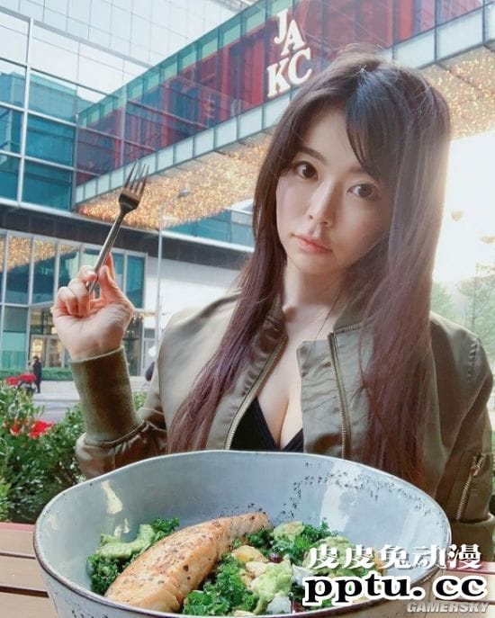 火辣运动照叫人脸红心跳 岛国健身辣妹涉谷由里