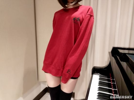 美女COSER钢琴独奏新整活 COS《柯南》小黑吓坏网友