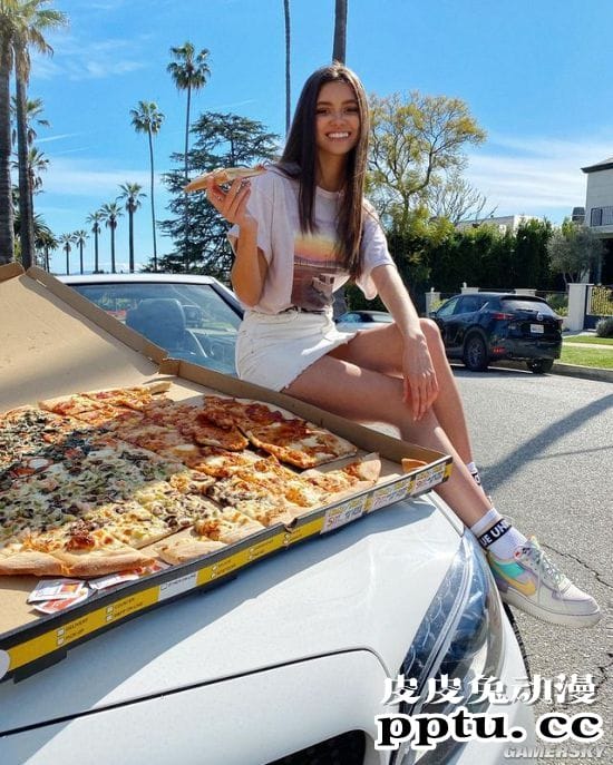 修长身材气质爆表 俄罗斯纤细性感的美少女