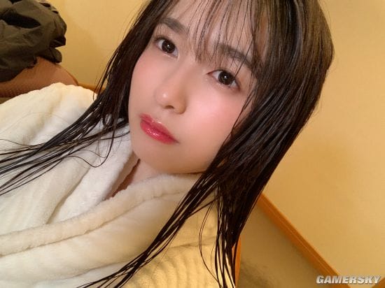 清纯可爱的猫系女友 娇小身材发送大能量的早川渚纱