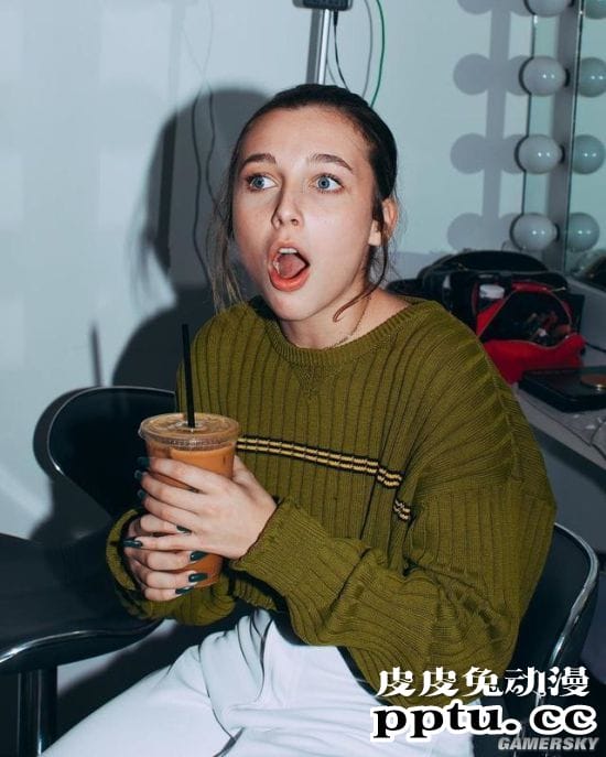 19岁女孩获得千万粉丝 曾获封YouTube最有趣的人