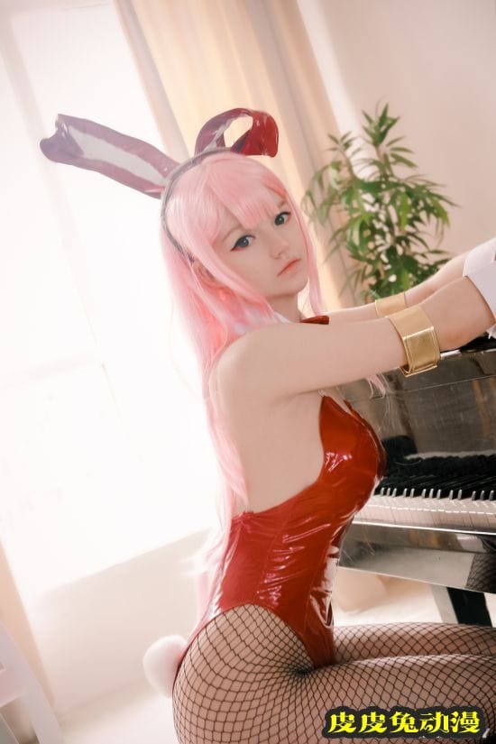 肉感身材突破次元壁 可爱娇小的俄罗斯正妹COSER