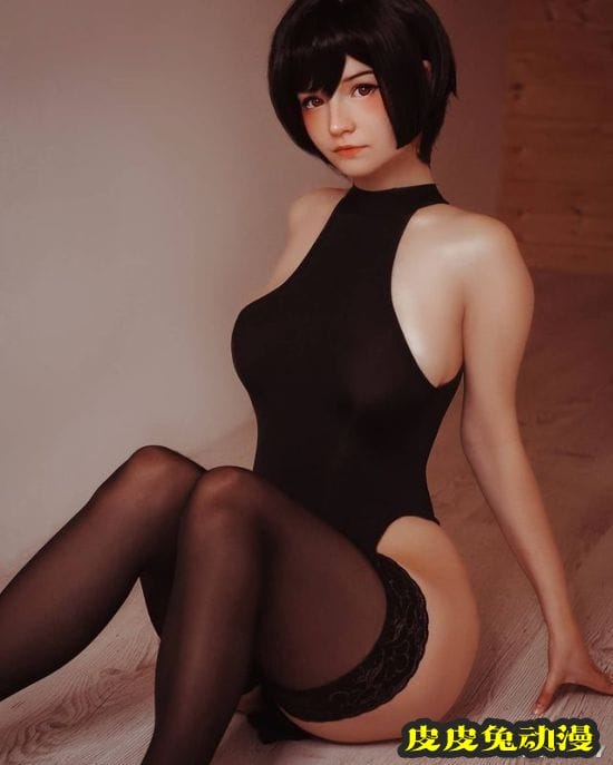 肉感身材突破次元壁 可爱娇小的俄罗斯正妹COSER