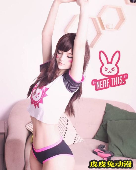 肉感身材突破次元壁 可爱娇小的俄罗斯正妹COSER