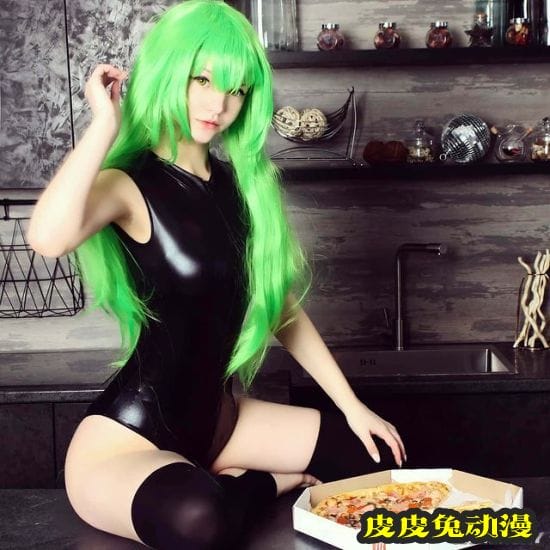 肉感身材突破次元壁 可爱娇小的俄罗斯正妹COSER