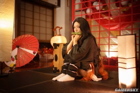 上原亚衣COS《鬼灭之刃》祢豆子 转行当网红了？