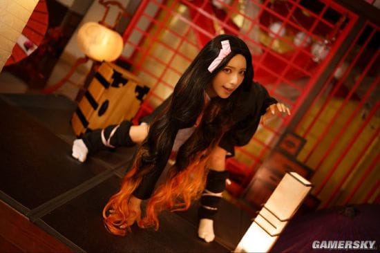 上原亚衣COS《鬼灭之刃》祢豆子 转行当网红了？