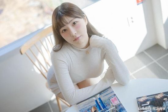 清纯白皙女孩陪打游戏？可爱童颜的韩国女主播