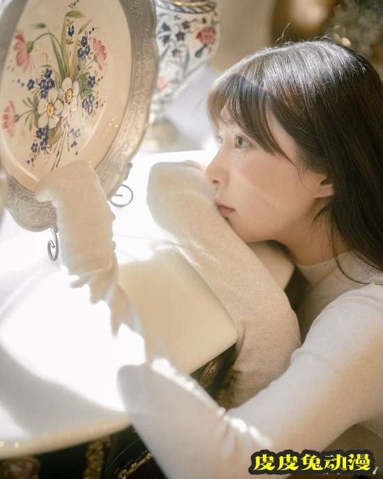 清纯白皙女孩陪打游戏？可爱童颜的韩国女主播