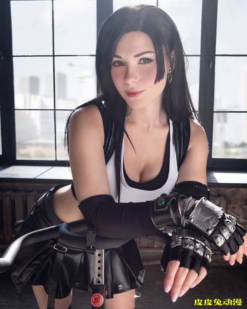 成熟性感版的御姐蒂法 一周大师级CosPlay赏-皮皮兔动漫