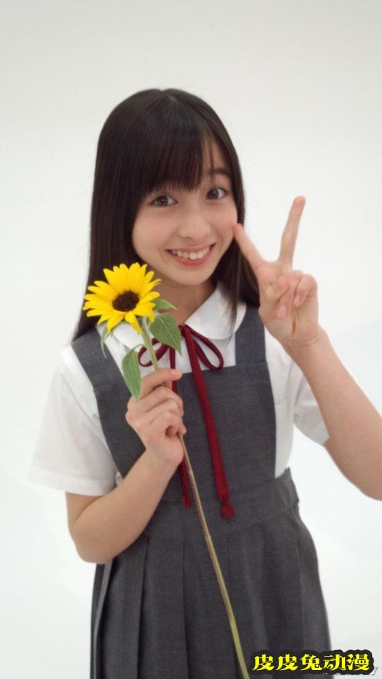 桥本环奈晒童年美照 从小美到大的千年一遇少女