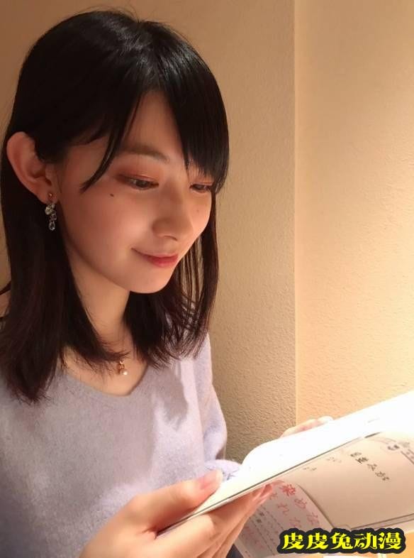 专业变脸萌煞网友 日本爆火的天气女主播桧山沙耶