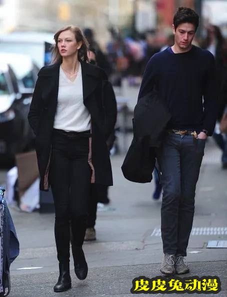 19岁成超模23岁学编程 维密天使“小kk”Karlie Kloss逆袭之路