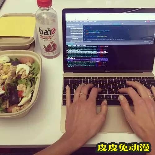 19岁成超模23岁学编程 维密天使“小kk”Karlie Kloss逆袭之路