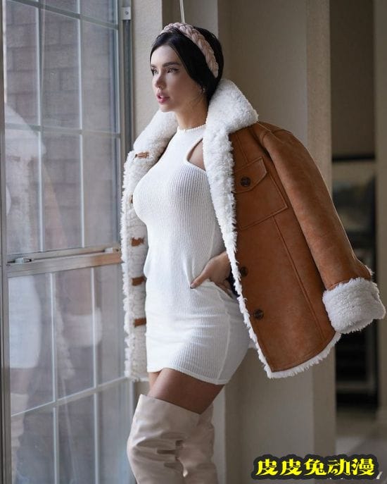 饱满身材过于火辣 委内瑞拉健美公主让人热血沸腾