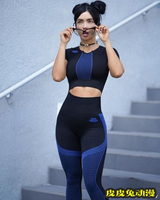 饱满身材过于火辣 委内瑞拉健美公主让人热血沸腾