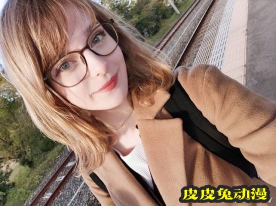 热爱二次元的荷兰混血正妹 甜美可爱的人间精灵