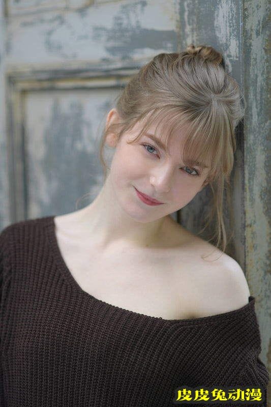 热爱二次元的荷兰混血正妹 甜美可爱的人间精灵