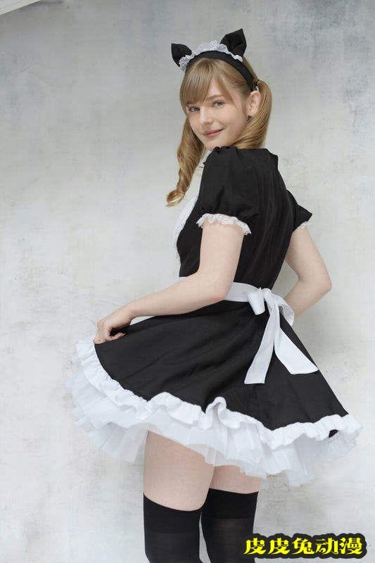 热爱二次元的荷兰混血正妹 甜美可爱的人间精灵