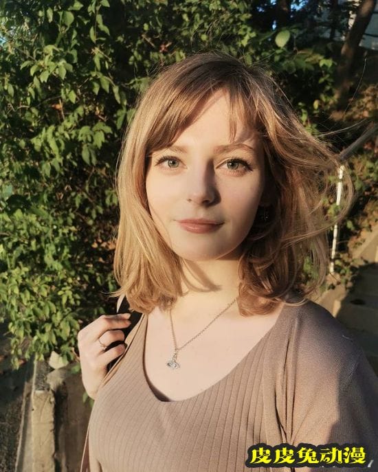 热爱二次元的荷兰混血正妹 甜美可爱的人间精灵