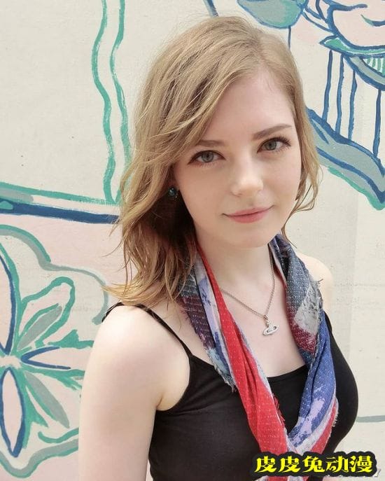 热爱二次元的荷兰混血正妹 甜美可爱的人间精灵