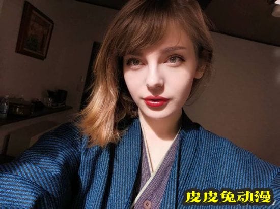 热爱二次元的荷兰混血正妹 甜美可爱的人间精灵