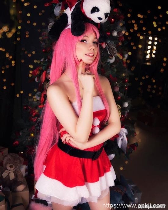 娇小可爱型嫩妹 喜欢清凉衣服的俄罗斯猫娘COSER