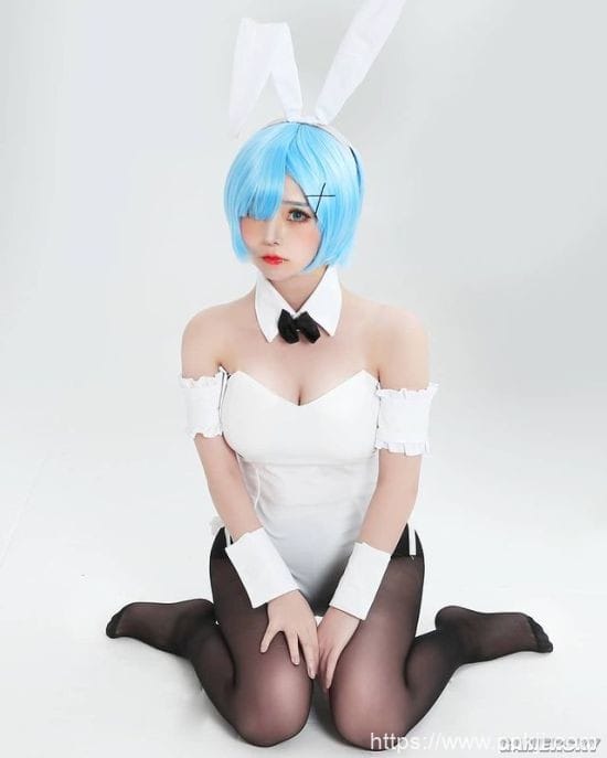 杀死童贞毛衣出击 可甜可辣的韩国正妹主播