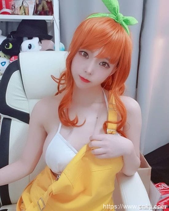 杀死童贞毛衣出击 可甜可辣的韩国正妹主播