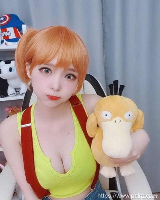 杀死童贞毛衣出击 可甜可辣的韩国正妹主播