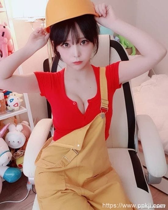 杀死童贞毛衣出击 可甜可辣的韩国正妹主播