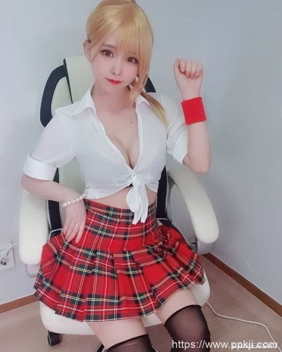 杀死童贞毛衣出击 可甜可辣的韩国正妹主播