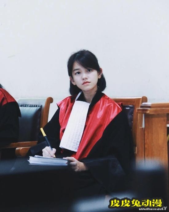 超萌童颜女法官让人想认罪 清纯颜值的邻家女友-皮皮兔动漫