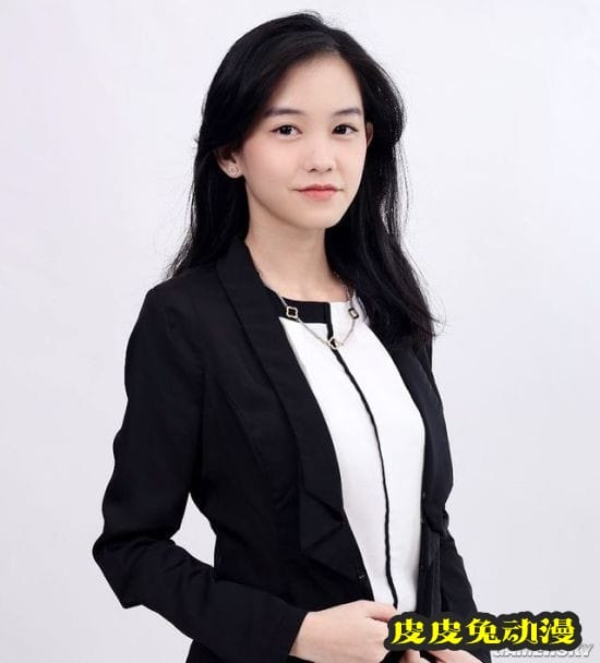 超萌童颜女法官让人想认罪 清纯颜值的邻家女友