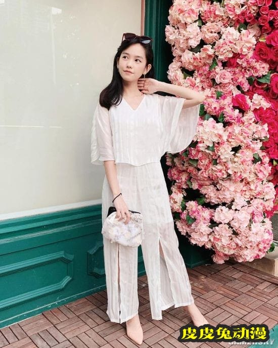 超萌童颜女法官让人想认罪 清纯颜值的邻家女友