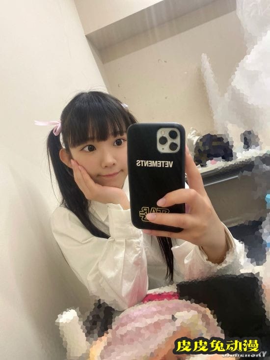 长泽茉里奈带妹拍写真 双人合法萝莉双倍性感