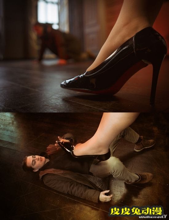 俄妹COS《生化危机8》吸血鬼女儿 性感黑丝超还原