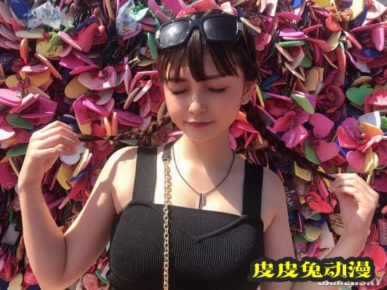 日本最美女高中生拍写真 18岁火辣身材超越同龄人