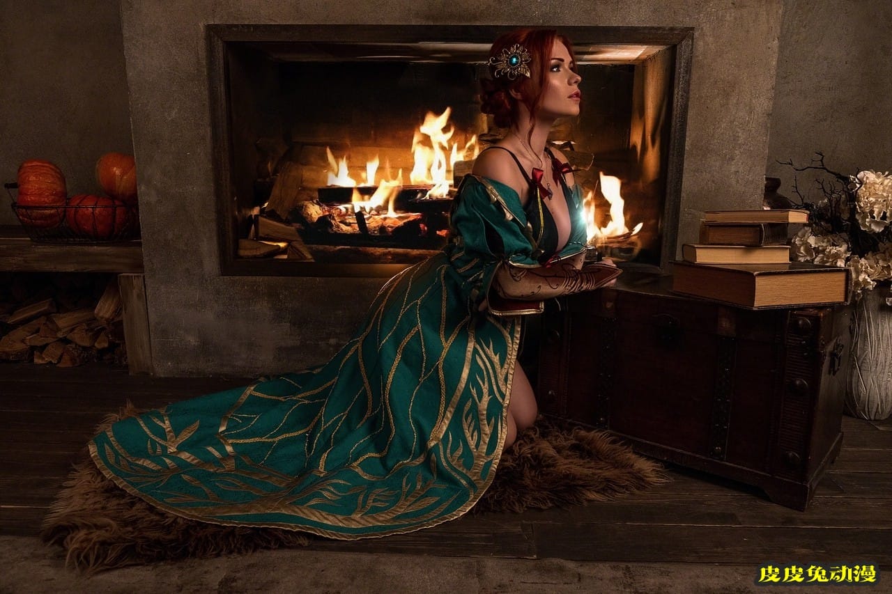 蒂法肉感爆棚三笠腹肌不再 一周大师级CosPlay赏