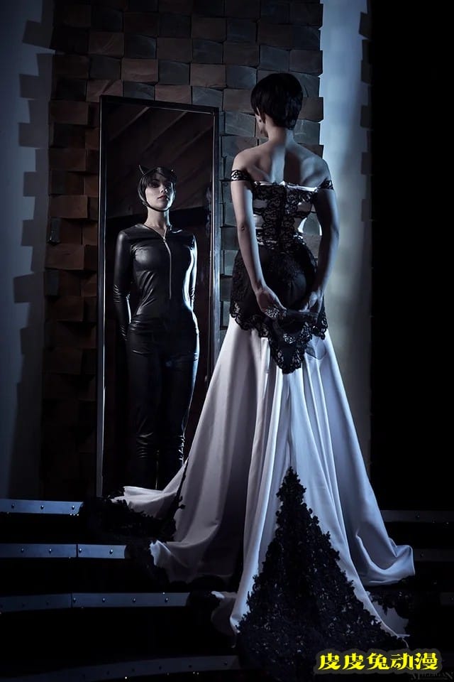 蒂法肉感爆棚三笠腹肌不再 一周大师级CosPlay赏