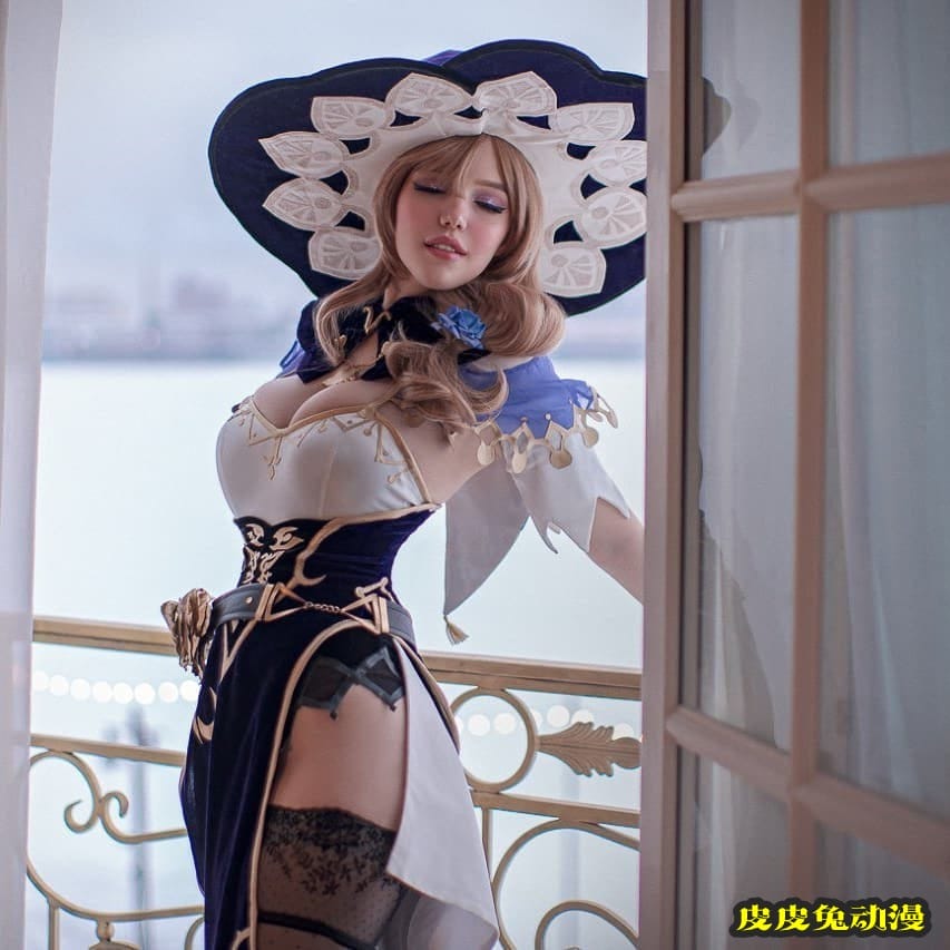 蒂法肉感爆棚三笠腹肌不再 一周大师级CosPlay赏