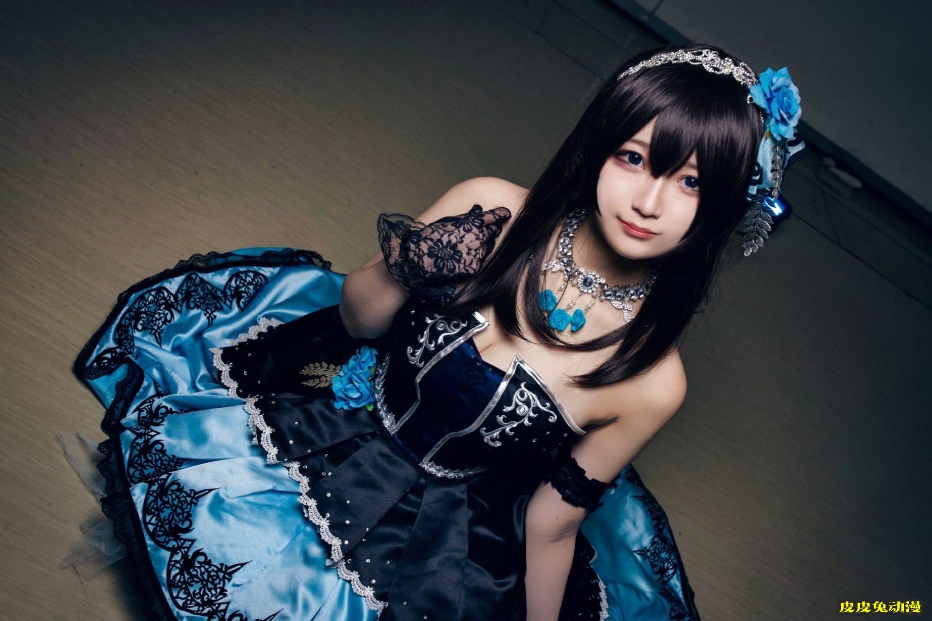 蒂法肉感爆棚三笠腹肌不再 一周大师级CosPlay赏