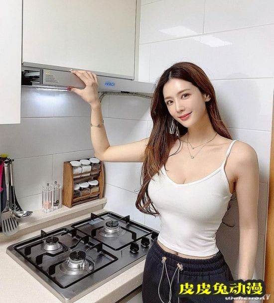 吃的肉都长在上面了 韩国美艳模特身材超火辣