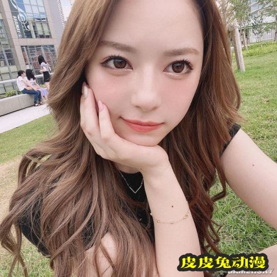 甜而不腻的清新美体 日本写真界混血正妹