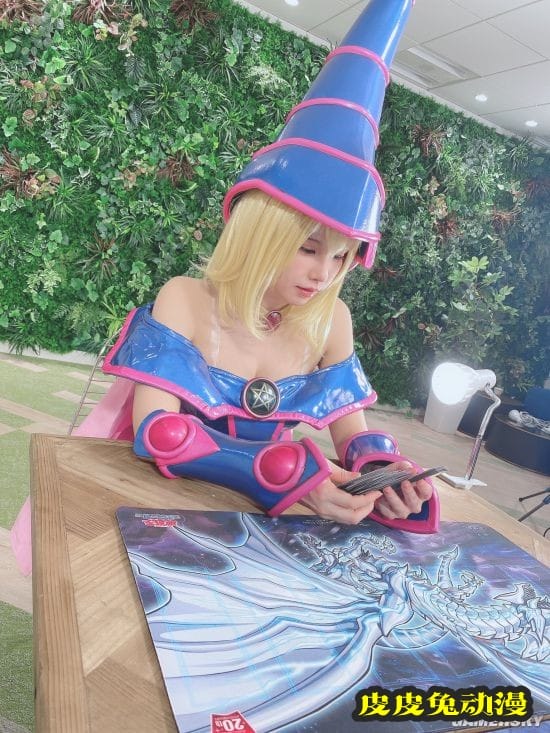 日本COSER Enako动物系写真 可爱兔耳娘与野兽同台