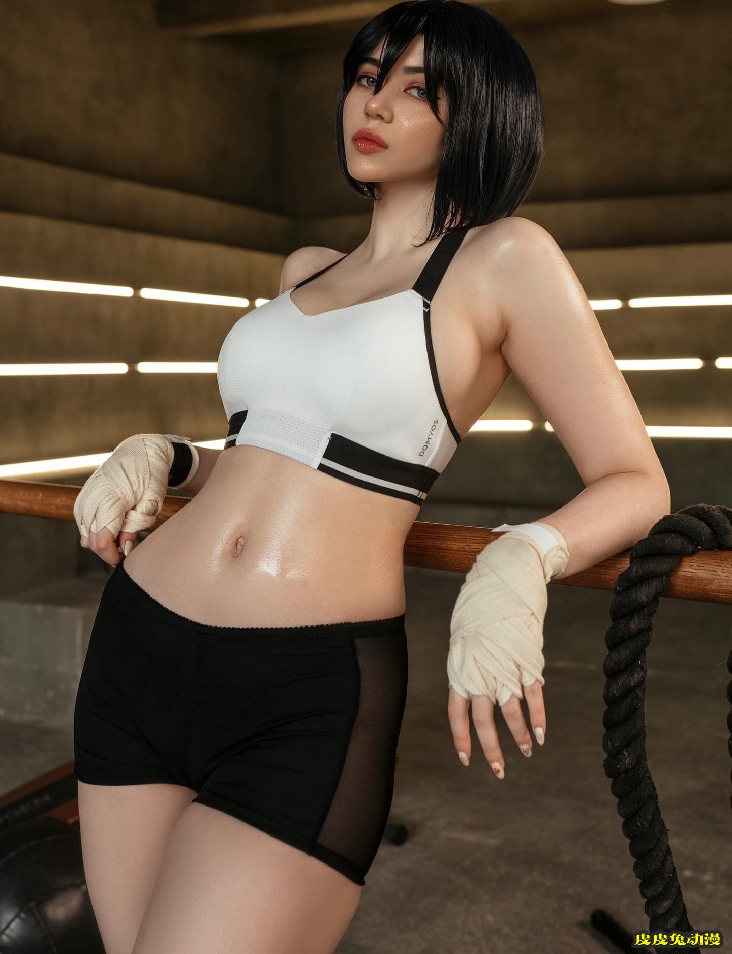 透明绝对领域的2B小姐姐 一周大师级CosPlay赏