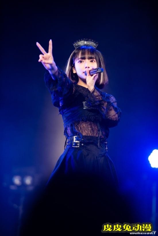 18岁日本少女偶像初露肉 死库水写真超犯规-皮皮兔动漫