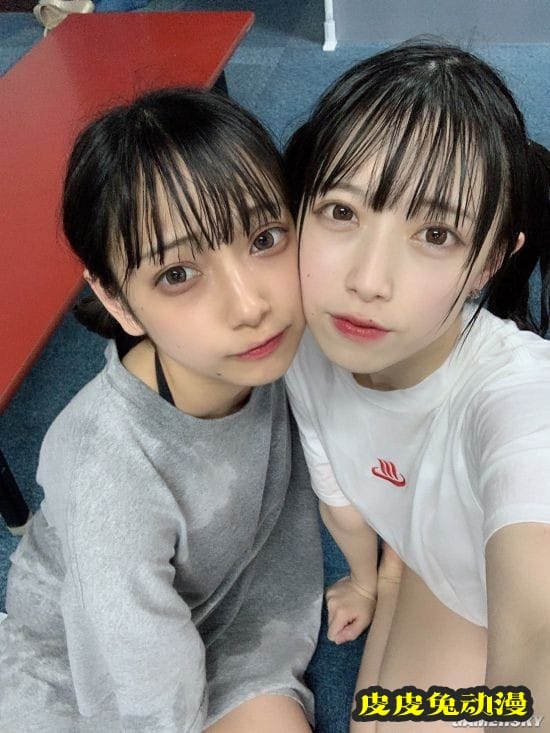 18岁日本少女偶像初露肉 死库水写真超犯规