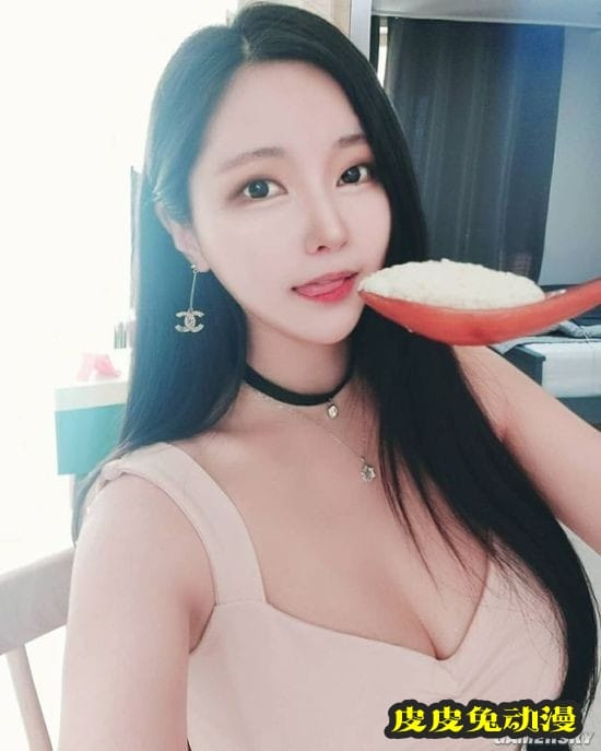 韩国赛车女郎COS祢豆子 变成熟的成年版妹妹